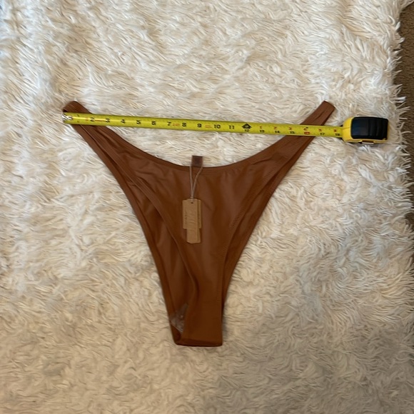 Skims bikini bottoms- almond - Picture 8 of 9